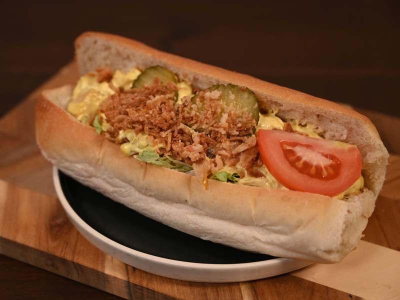 Kycklingbaguette ljust bröd